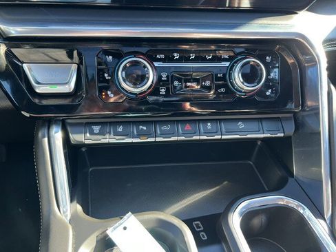 Used 2024 GMC Sierra 3500 Denali Ultimate image 16