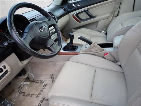 Used 2005 Subaru Outback 2.5i Limited AWD/4WD image 10