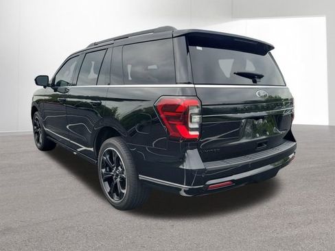 Used 2023 Ford Expedition Limited AWD/4WD image 15