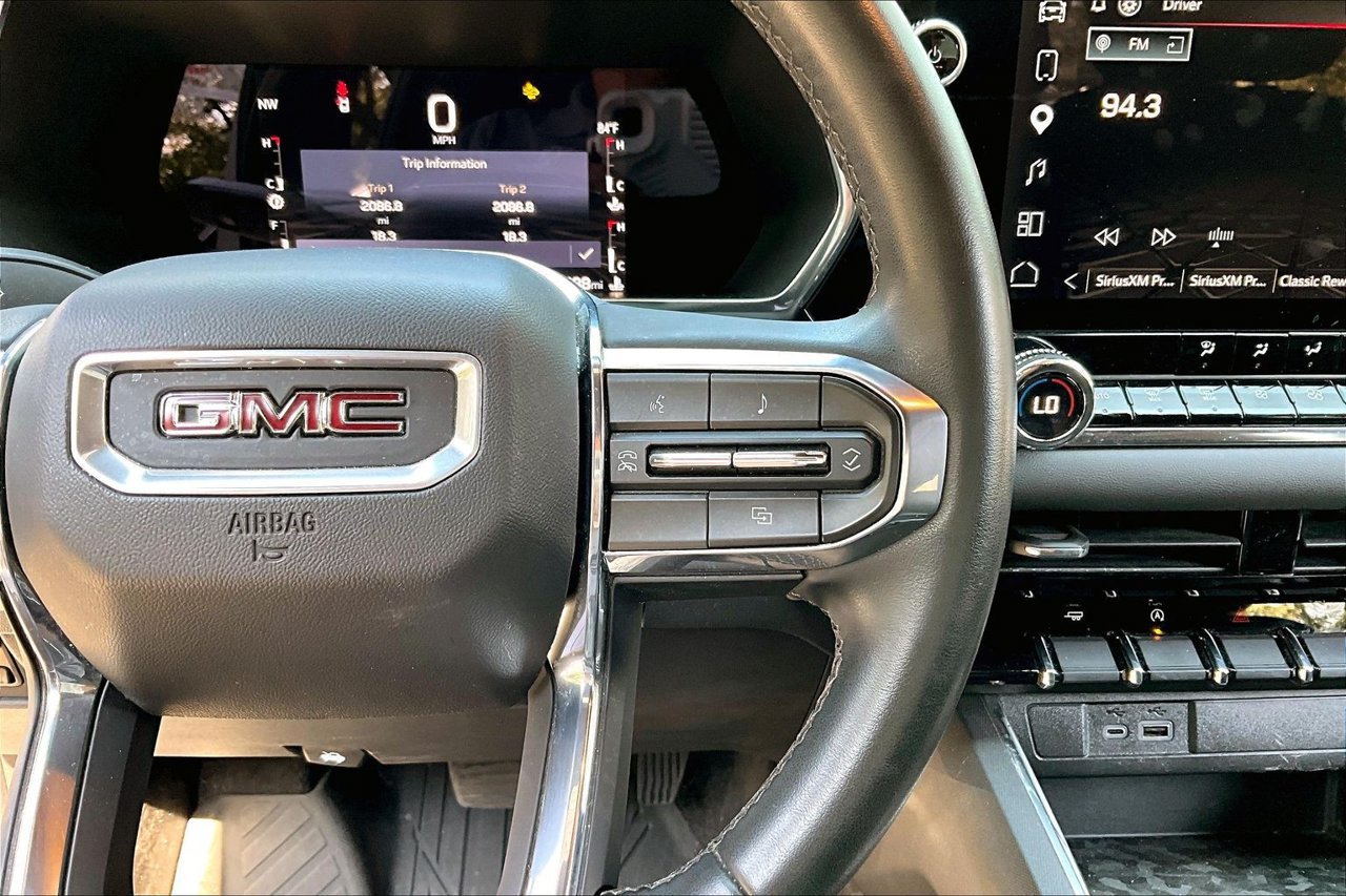 Used 2023 GMC Canyon Elevation w/ Convenience Package RWD image 11