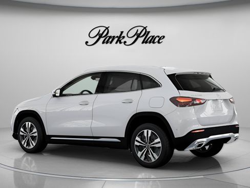 Certified 2026 Mercedes-Benz GLA 250 image 12