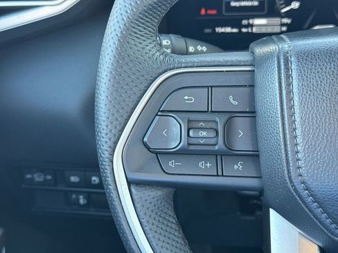 Used 2025 Toyota Sequoia SR5 image 19