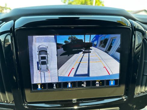 Used 2022 Chevrolet Traverse Premier w/ Redline Edition image 15
