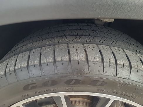 Used 2020 Mercedes-Benz GLC 300 4MATIC Coupe image 11