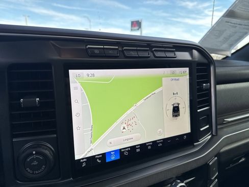 Used 2023 Ford F350 Platinum w/ FX4 Off-Road Package image 25
