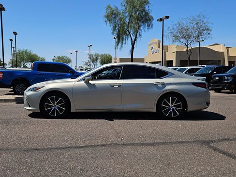 Used 2022 Lexus ES 300h w/ Premium Package FWD image 9