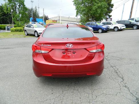 Used 2013 Hyundai Elantra GLS FWD image 7