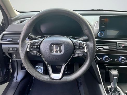 Used 2018 Honda Accord EX image 12