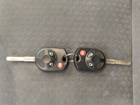 Used 2018 Ford Escape SE AWD/4WD image 32