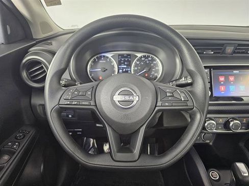 New 2025 Nissan Kicks S image 27