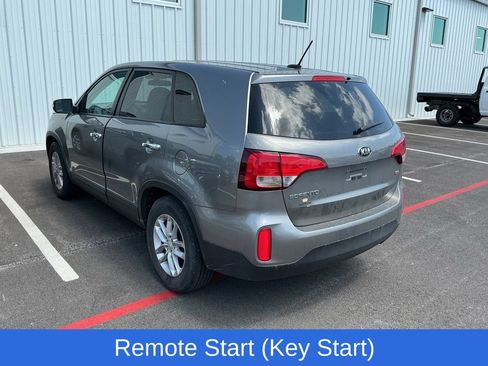 Used 2015 Kia Sorento LX FWD image 4