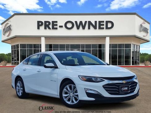 Used 2025 Chevrolet Malibu LT FWD image 1