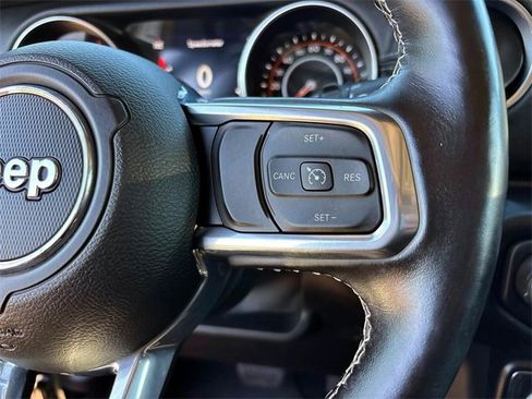 Used 2021 Jeep Wrangler Unlimited Sahara image 20