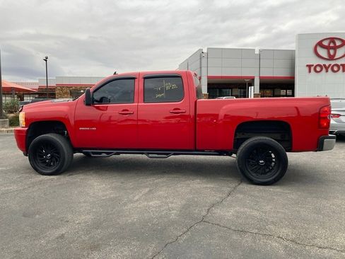 Used 2014 Chevrolet Silverado 2500 LTZ w/ LTZ Plus Package image 8