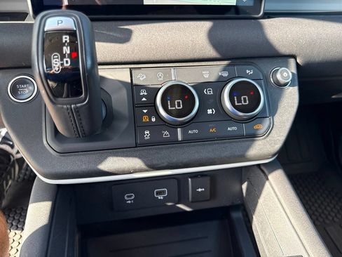 Used 2020 Land Rover Defender 110 S AWD/4WD image 25