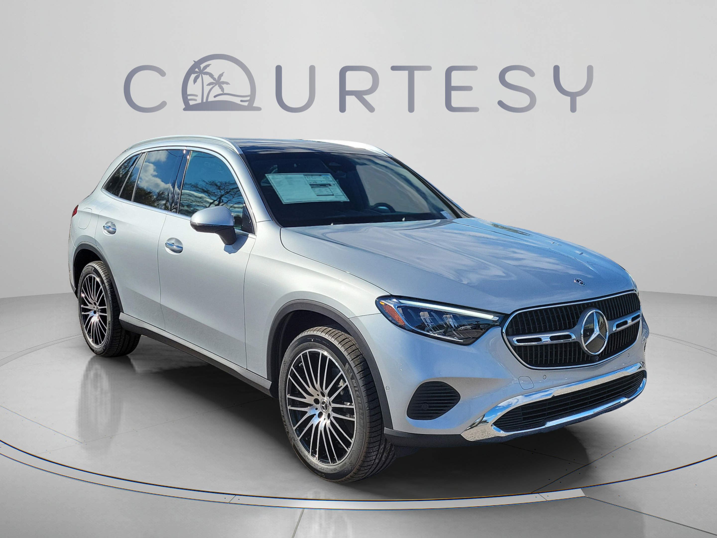 Certified 2026 Mercedes-Benz GLC 300 image 5