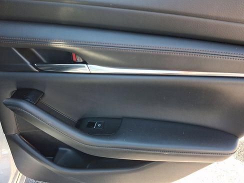 Used 2023 MAZDA MAZDA3 s image 14