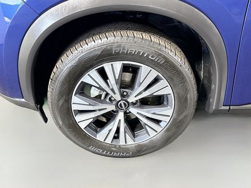 Used 2022 Nissan Rogue SV FWD image 38