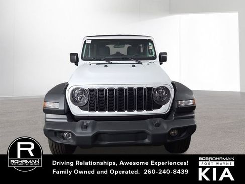 Used 2024 Jeep Wrangler Sport image 3