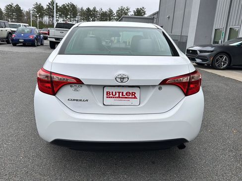 Used 2017 Toyota Corolla LE image 4