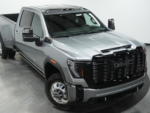 New 2026 GMC Sierra 3500 Denali Ultimate image 42