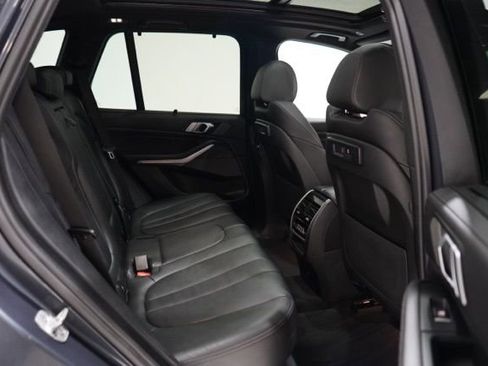 Used 2021 BMW X5 xDrive40i w/ Premium Package image 39