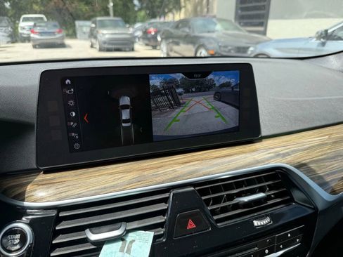 Used 2018 BMW 540i image 13