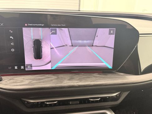 Used 2025 Audi Q5 Premium w/ Convenience Package image 24