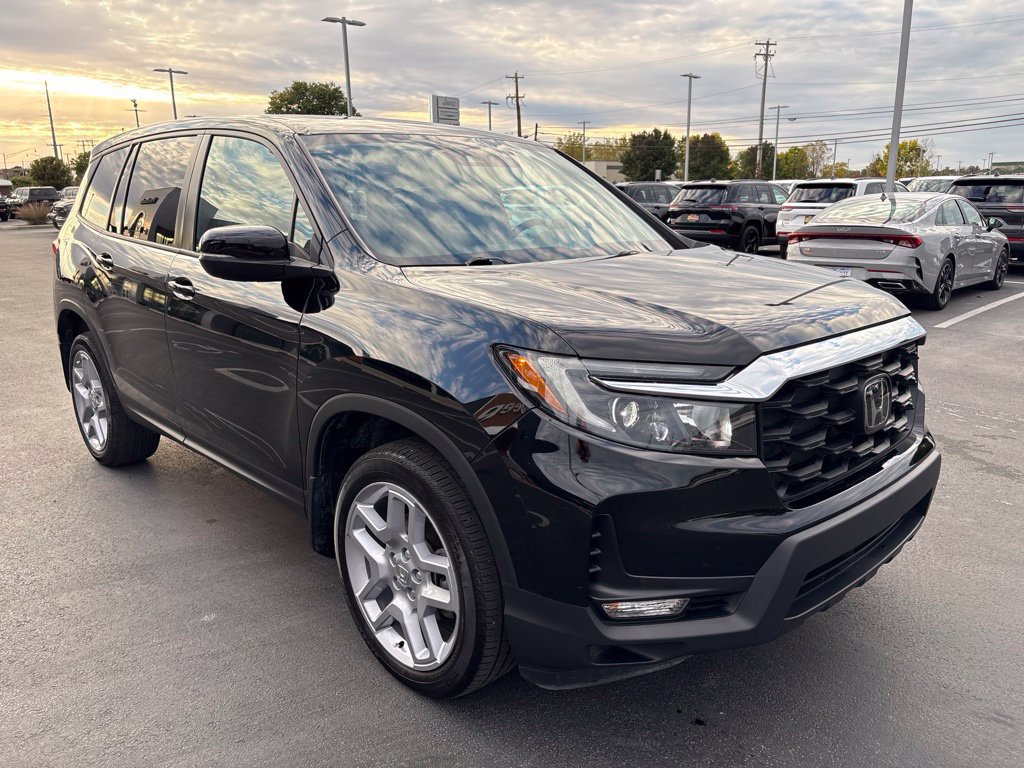 Used 2025 Honda Passport EX-L image 7