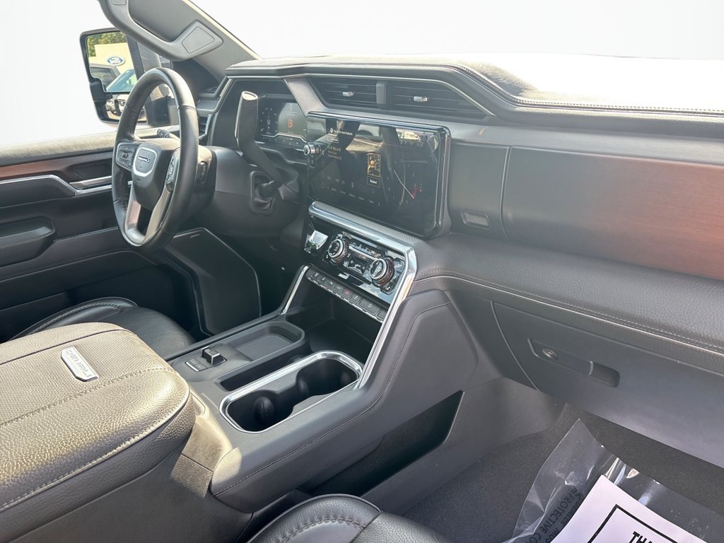 Used 2024 GMC Sierra 2500 Denali w/ Denali Reserve Package AWD/4WD image 15