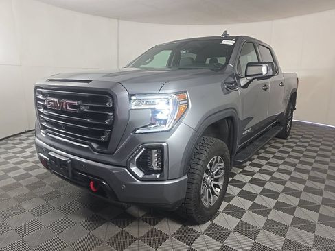Used 2019 GMC Sierra 1500 AT4 w/ AT4 Premium Package AWD/4WD image 2