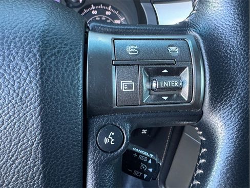 Used 2014 Lexus GX 460 image 16