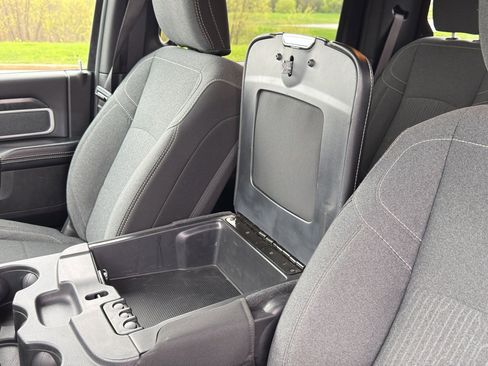 Used 2020 RAM 2500 Big Horn w/ Level 2 Equipment Group AWD/4WD image 20