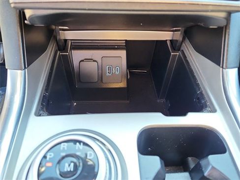 Used 2020 Ford Explorer XLT w/ Equipment Group 202A image 32