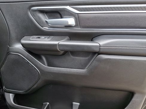 Used 2025 RAM 1500 Big Horn AWD/4WD image 10