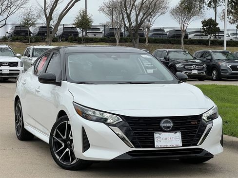 Certified 2025 Nissan Sentra SR image 2