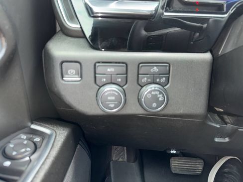 Used 2023 Chevrolet Silverado 1500 LT w/ Protection Package AWD/4WD image 17