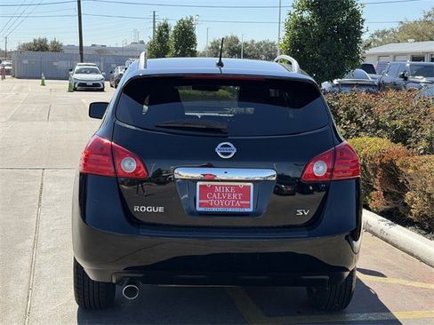 Used 2013 Nissan Rogue SV image 6