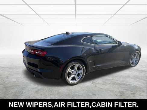 Used 2021 Chevrolet Camaro LT image 5