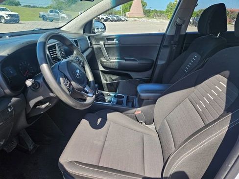 Used 2018 Kia Sportage LX AWD/4WD image 9