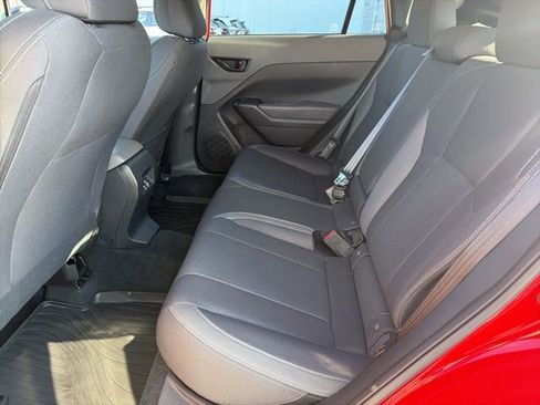 Used 2025 Subaru Crosstrek 2.0i Premium AWD/4WD image 11
