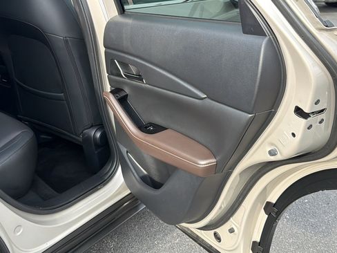 Certified 2023 MAZDA CX-30 AWD 2.5 S w/ Premium Package image 31