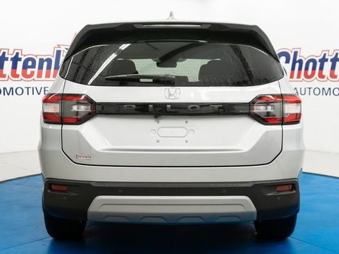 New 2025 Honda Pilot EX-L image 6