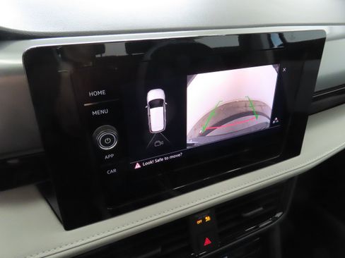 New 2026 Volkswagen Taos S FWD image 17