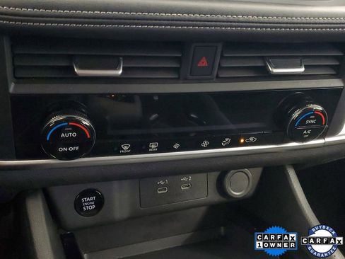 Used 2025 Nissan Rogue SV image 21