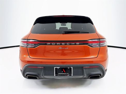 Certified 2023 Porsche Macan Turbo image 6