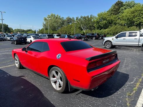 Used 2009 Dodge Challenger SRT8 w/ SRT Option Group II RWD image 8