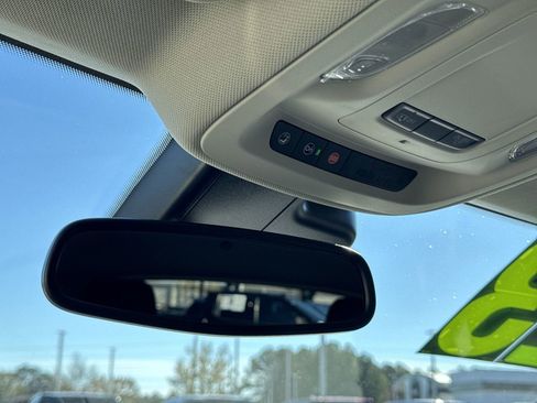 Used 2023 Buick Envision Preferred image 26