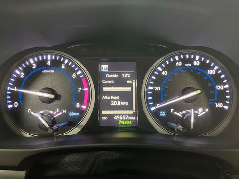 Used 2019 Toyota Highlander Limited AWD/4WD image 17