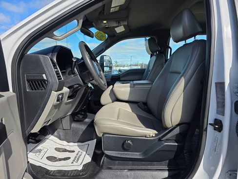 Used 2021 Ford F450 XL w/ Power Equipment Group image 18